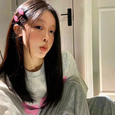 这名男子，捡到了人鱼。